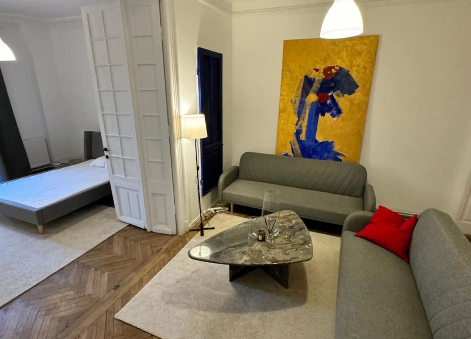 Sada Gallery III Bucarest 0*,